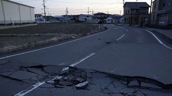 Japan: Powerful earthquake strikes