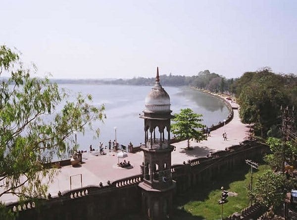 Beware! Pet owners and couples visiting this 'Lake' to face stern action