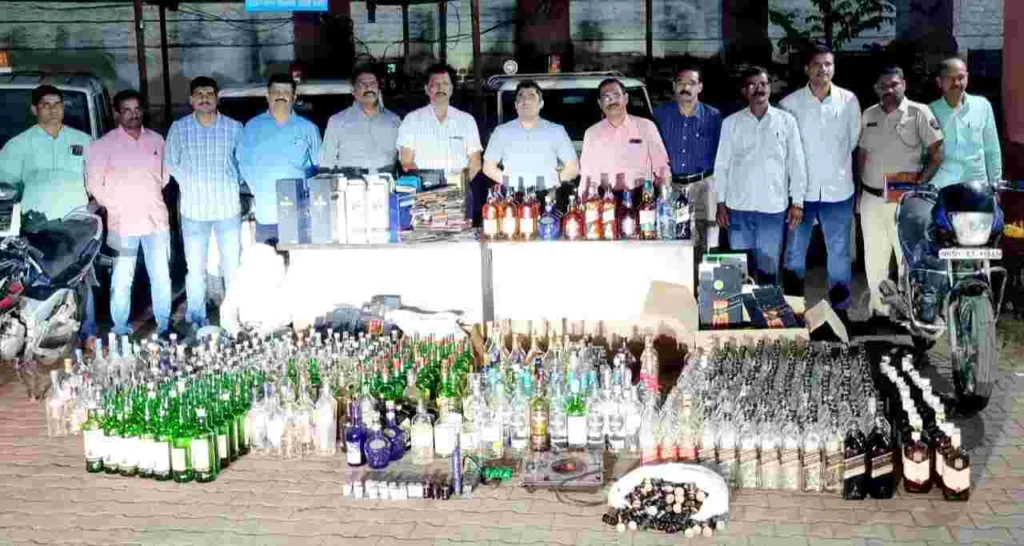 Pune : State Excise Dept raids illegal scotch factory in Katraj area
