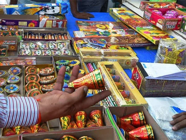 Approval of renewal of firecracker sales licence in Pune