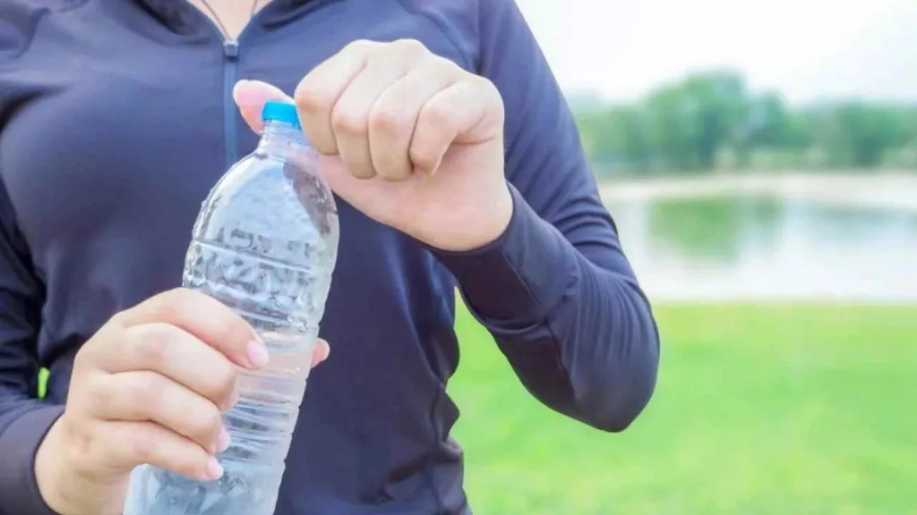 Is it unsafe to drink bottled water ? Read to find out more