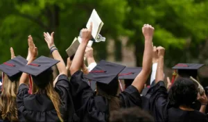 Convocation dress code: UGC appeals to universities to use Handloom fabric robes