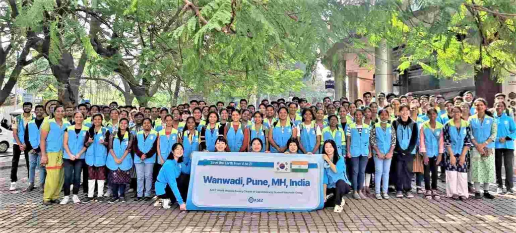 Pune based volunteer group hold clean up drive in Wanowrie