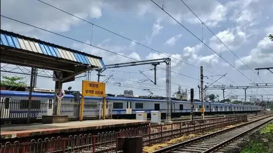 Mumbai News : Railways Commence Construction of Airoli-Kalwa Suburban Railway Corridor