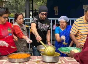 Pune : "Helping by Hearts" Continues Community Food Distribution Initiative for underprivileged