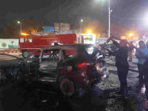 Pune : Fire broke out in CNG car at Katraj Chowk; No casualties reported