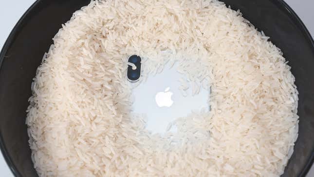 Don't use Rice bags for wet iPhones