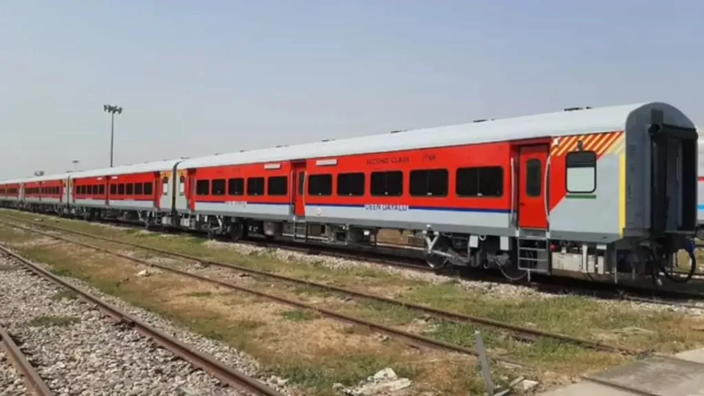 Mumbai-Ahmedabad Vande Bharat