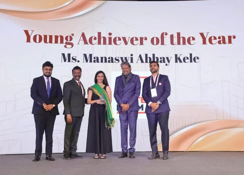 Pune : 22 year old entrepreneur Manaswi Kele honored at national level