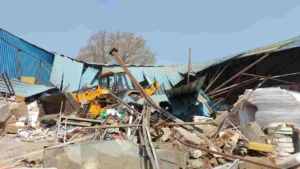 Pune : 29 unauthorised buildings on hill top demolished in Bibwewadi