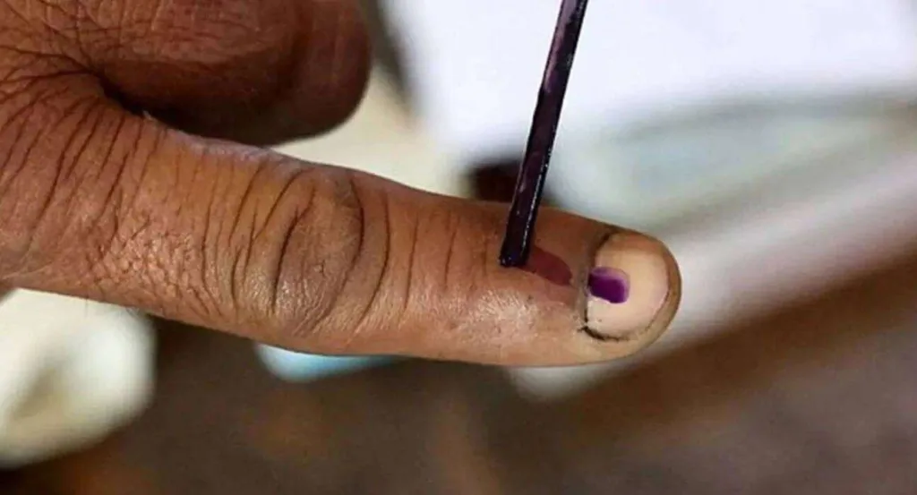 Pune : Over 26 lakh voters above age of 80 years can choose to cast vote from home