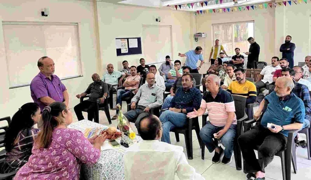 Pune : Undri Residents Declare "No Water, No Vote, No Tax" Resolution Amidst PMC Failures