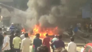 Mumbai : 18 two wheelers engulfed in Borivali's parking lot fire incident