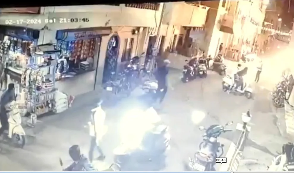 Shocking: Persons try to burn alive woman in Kharadi over parking-related scuffle