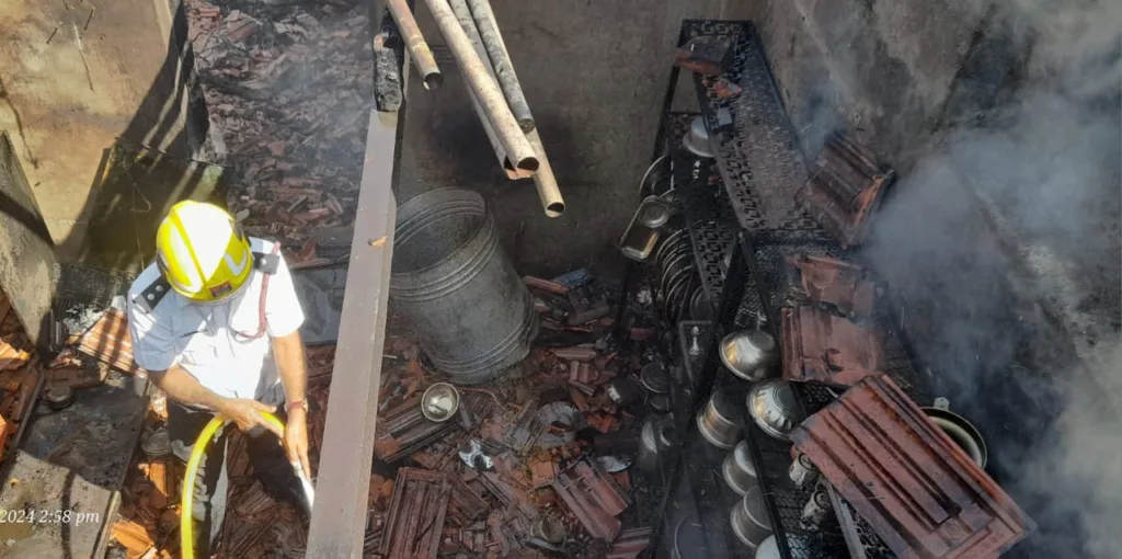 Fire broke out in a house near Junnar; No casualties reported