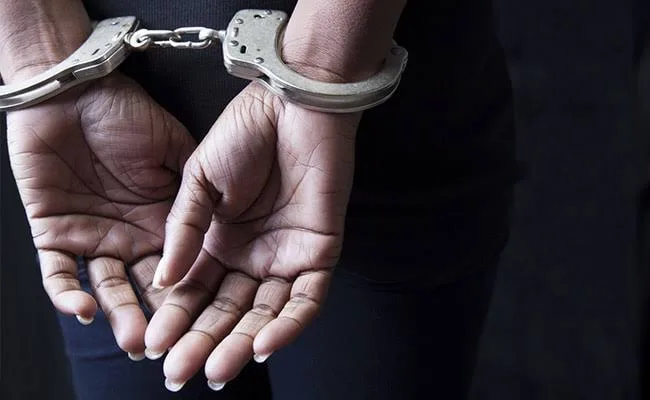 Pune : Woman arrested in cyber scam escapes police custody during train journey