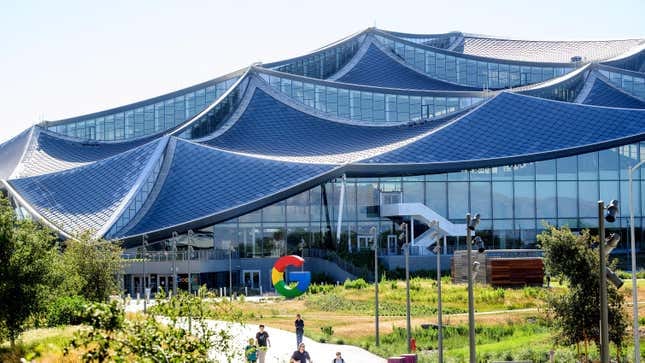 Google’s ‘wholly own built’ office has an internet problem