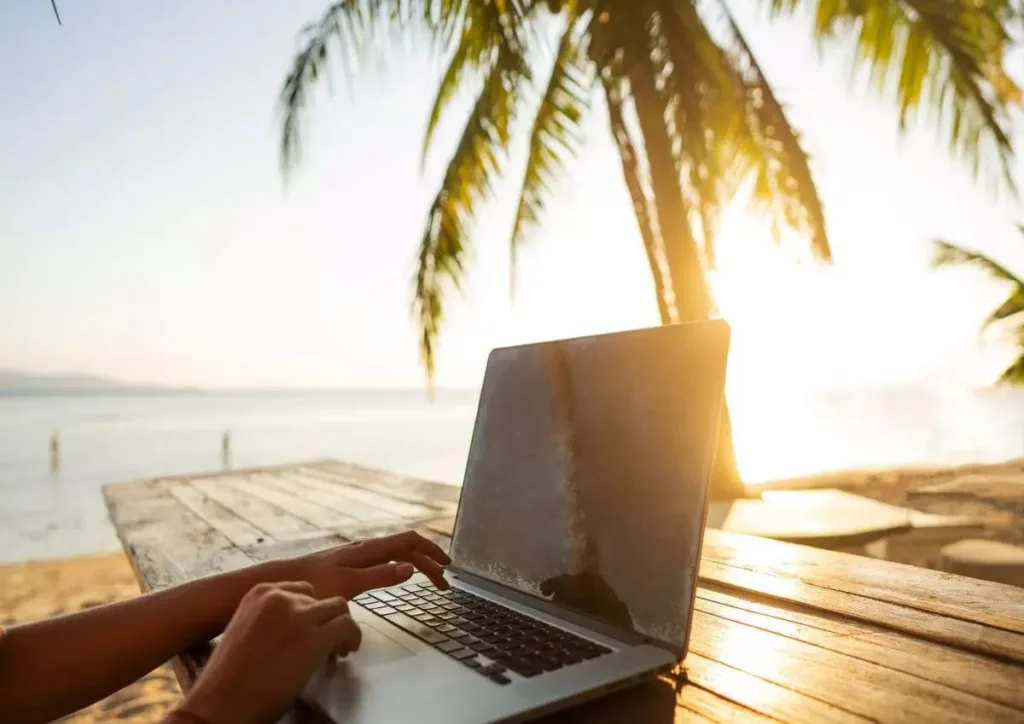 Web3 co-working spaces on the sea and beachside offices