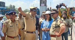 Pune Police Commissioner Reviews Traffic Situation at SPPU Chowk, Plans Experimental Interventions Starting March 4