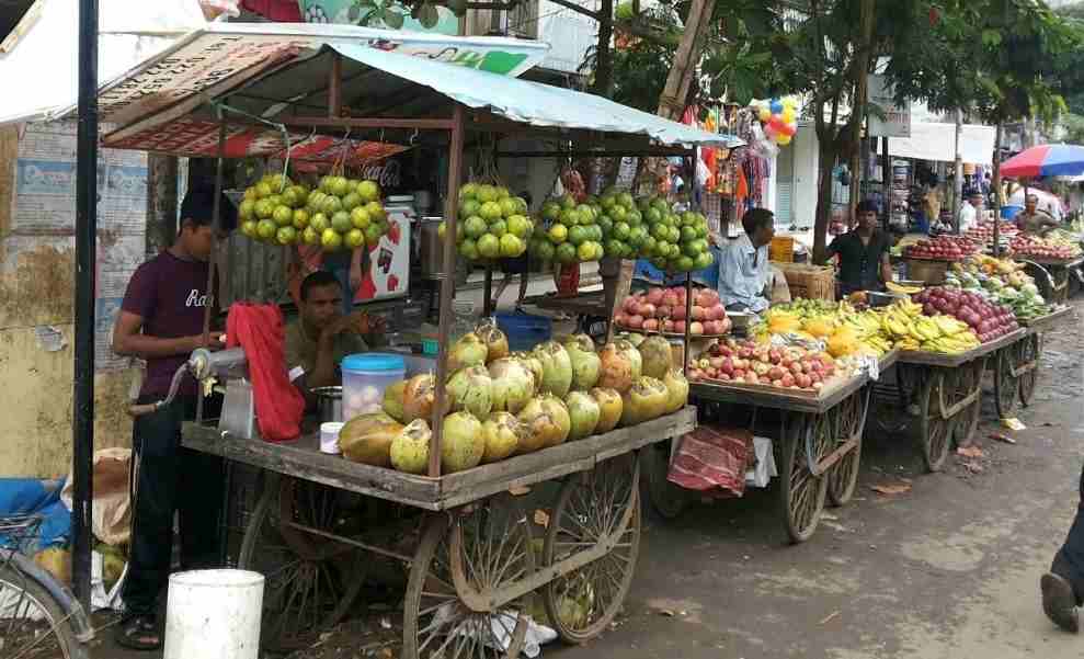 Pune Municipal Corporation to Crack Down on Illegal Sale of Hawker Licenses