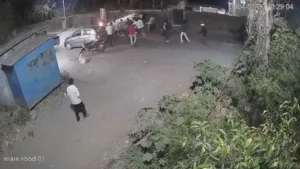Shocking: Group of 10 people attacked 3 others with sharp weapons in Khadakwasla