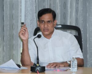 Political parties should held in conducting elections peacefully, says Pune District Collector