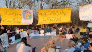 Pune citizens hold one day climate fast in support of Sonam Wangchuk's efforts to safeguard Ladakh