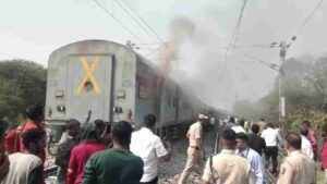 Nashik : Fire Breaks Out in Mumbai-Gorakhpur Godan Express; Prompt Action Prevents Casualties