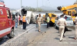 Fatal Accident on Pune Mumbai Expressway: Milk Tanker Overturns, Claiming Driver's Life