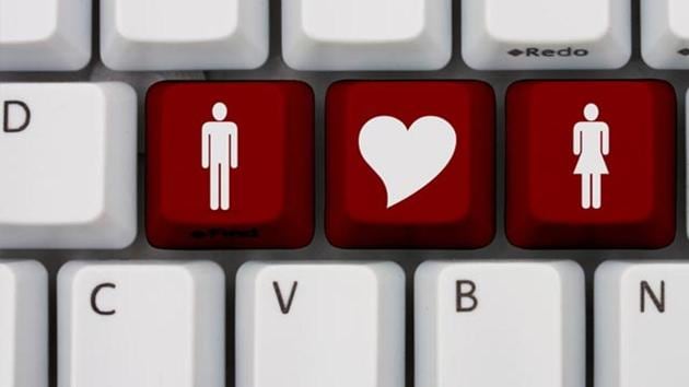 Pune Man Arrested for Blackmailing Women After Online Friendship