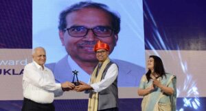 Dr. Sridhar Shukla advocates for quality education at SEAP Star Awards in Pune
