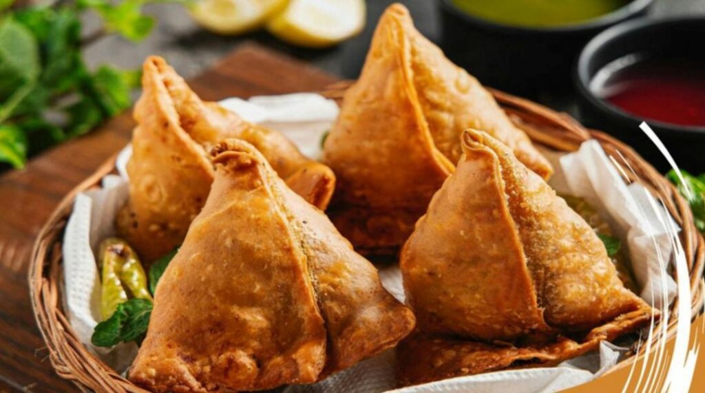 Six arrested in Gujarat for selling meat Samosas stuffed with Beef