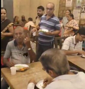 Watch Video: Bengaluru Hotels Offer Dosa and other Freebies to Voters, Encouraging Turnout in Lok Sabha Elections