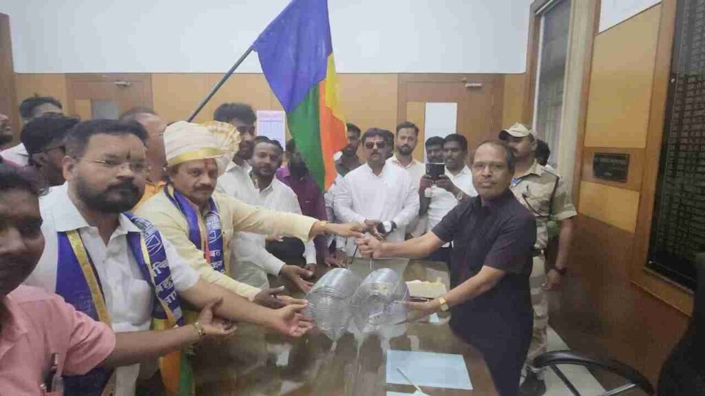 Pune : Vasant More of VBA Donates Cages to Sassoon Hospital Amidst Controversy Over Patient's Death Due To Rat Bite
