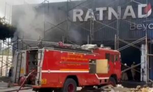 Hyderabad Fire News: Fire Breaks Out at Ratnadeep Supermarket in Bandlaguda