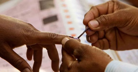 Lok Sabha Election In Pune: Election Commission Mandates Medical Kits at Polling Stations for Voters And Poll Duty Officials' Safety