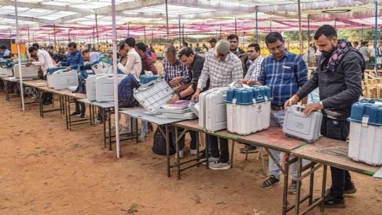 Maharashtra Leads in Setting Up Polling Booths in 150 High-Rise Apartments for Lok Sabha Elections 