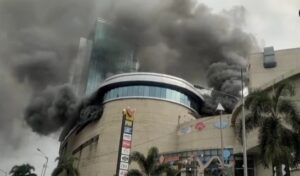 Phoenix Mall Fire in Pune Prompts Evacuation of Over 1,000 Visitors, No Injuries Reported