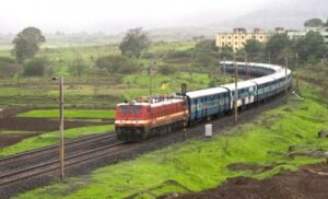 Central Railway offers meals at economical price for travellers during summer season