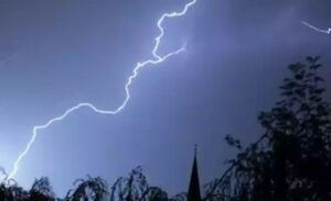 Weather Update: Thunder and Lightning Expected in Pune, IMD Issues Yellow Alert