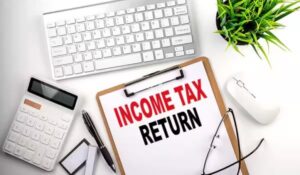 Income Tax Filing: Should you file ITR in April or wait until July 31?