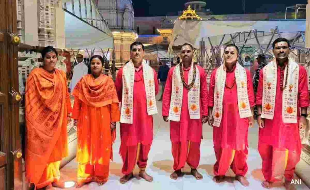 Varanasi Police Don Priests' Attire And Tilak On Forehead To Enhance Temple Security