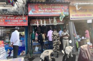 BIS raids a shop in Chembur selling aluminium foil for Food Packaging without BIS standard mark
