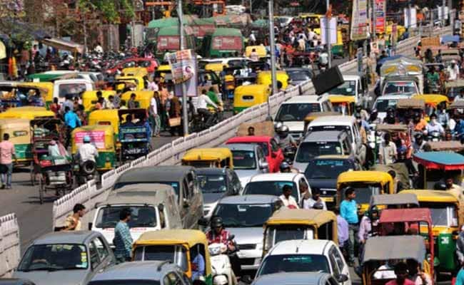 New Traffic Challan System: Rs 10,000 penalty for vehicles without valid PUC at petrol pumps automatically