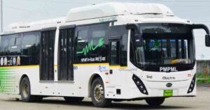 Pune: PMPML Drivers To Face Suspension For Using Mobile Phones Or Headphones While Driving 