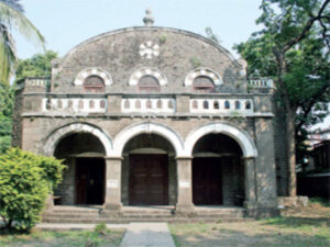 Pune: Prarthana Samaj in Budhwar Peth Welcomes Voters Inside Heritage Structure