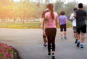 Post-Meal Stroll: 10 Benefits of Walking After a Meal
