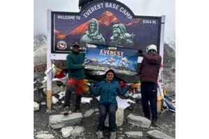 Tech Trio Triumphs: Pune Based Arvind, Sunanda and Hemant Shinde Conquer Everest Base Camp Trek