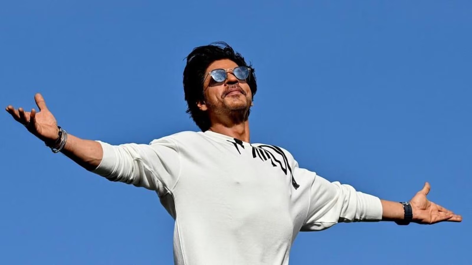 Shah Rukh Khan Hospitalized: Bollywood Star Admitted to Ahmedabad’s KD Hospital