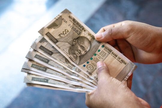 Pune: Caretaker Absconds with Ornaments Worth 3 Lakhs in Ganesh Nagar area in Karve Nagar 